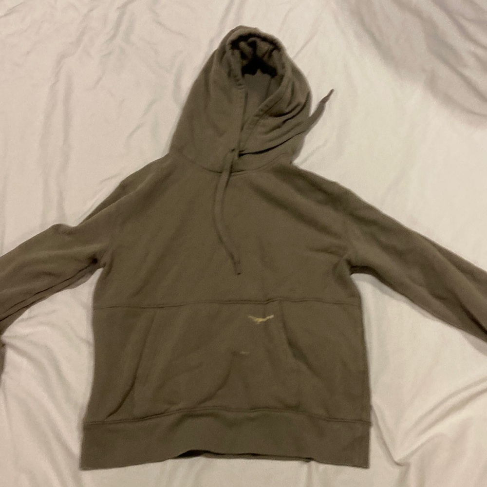Grey althleta sweatshirt